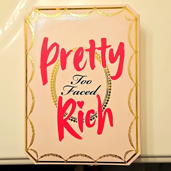 Too Faced "Pretty Rich" eyeshadow palette - Picture 2 of 6